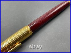 Cartier de Louis Special Edition Burgundy Red Lacquer Gold Plating Ballpoint Pen