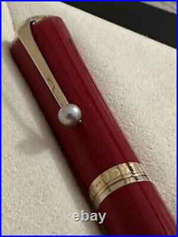 MONTBLANC Muses Marilyn Monroe Special Edition MB116068 Red GT Ballpoint Pen