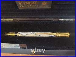 Parker Duofold International Pearl &black Ballpoint pen